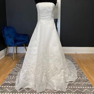 Vintage Venus Wedding Gown